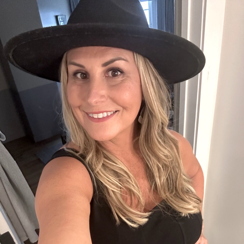 Meet your Posher, Natalie